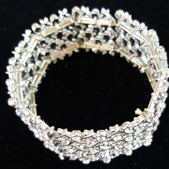 Vintage Clear Rhinestone Silver Tone Metal Stretch Metal Cuff Bracelet - Picture 8 of 12